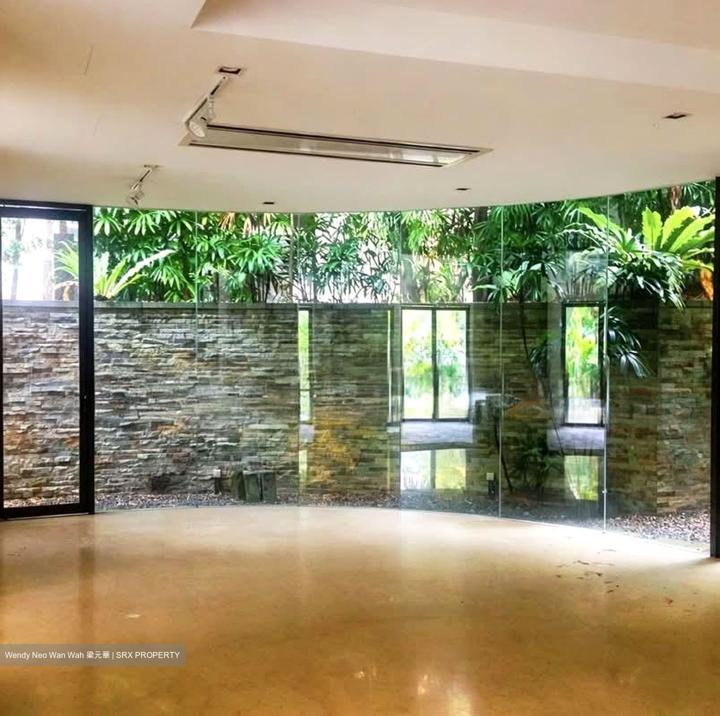 First Avenue (D10), Detached #635086581
